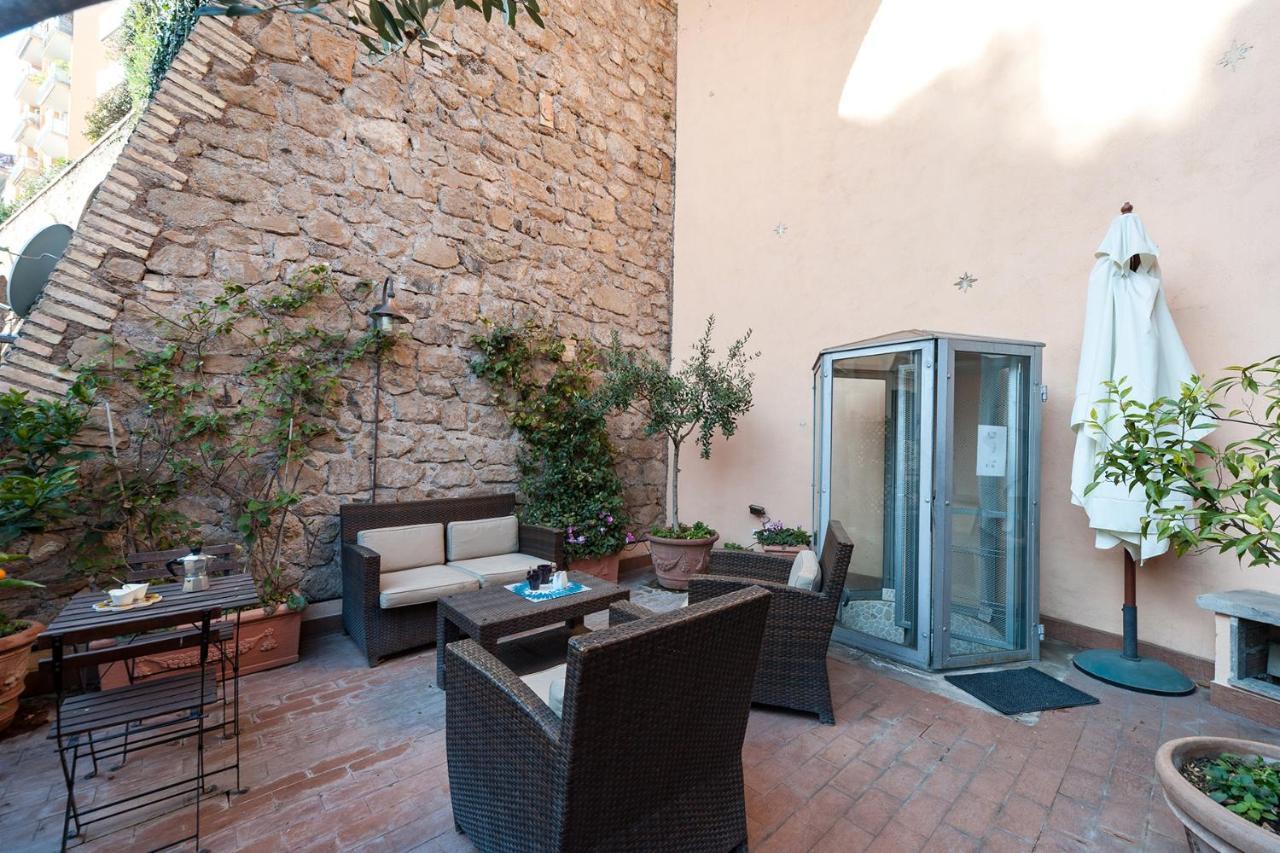 Holiday home Ponziano Loft Trastevere Rome